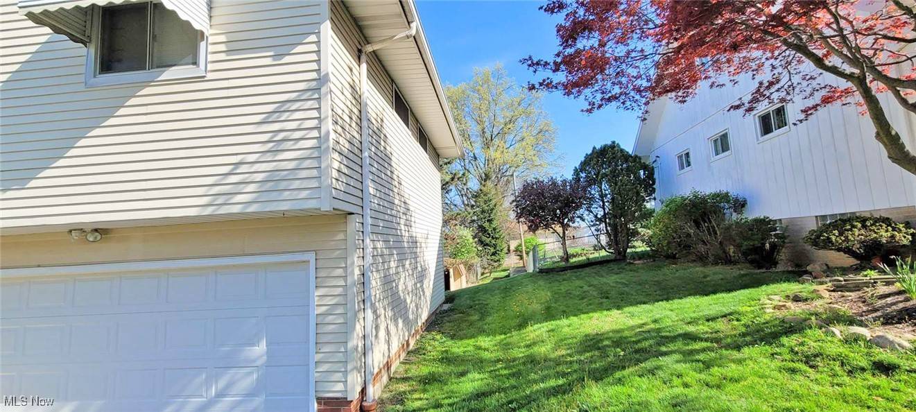 Garfield Heights, OH 44125,8565 Band DR