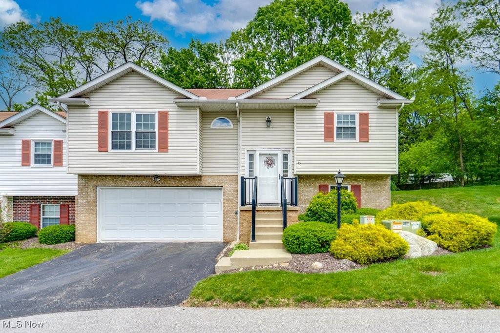 Munroe Falls, OH 44262,75 River Ridge LN