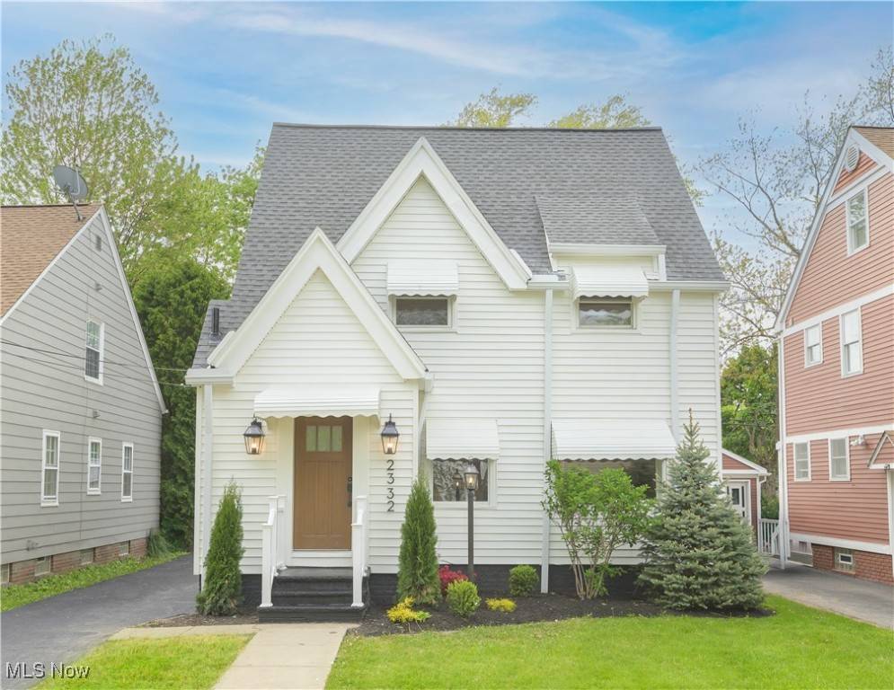 University Heights, OH 44118,2332 Allison RD