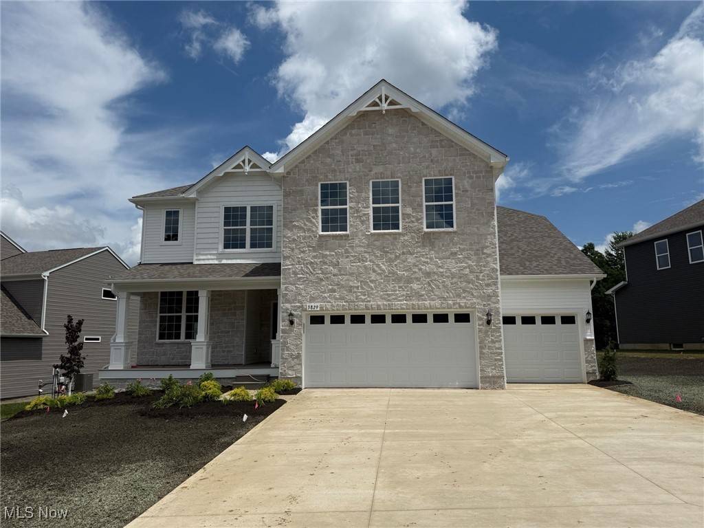 Green, OH 44685,3829 Jacobs LN