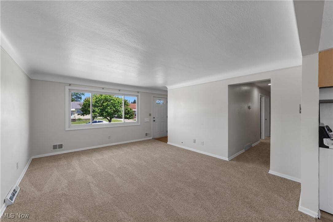 Brooklyn, OH 44144,4760 Autumn LN