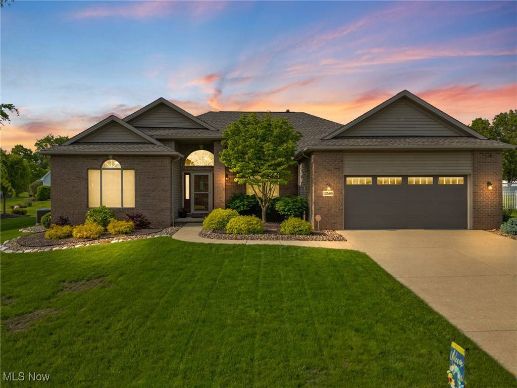 Strongsville, OH 44136,13596 Glenbrook DR