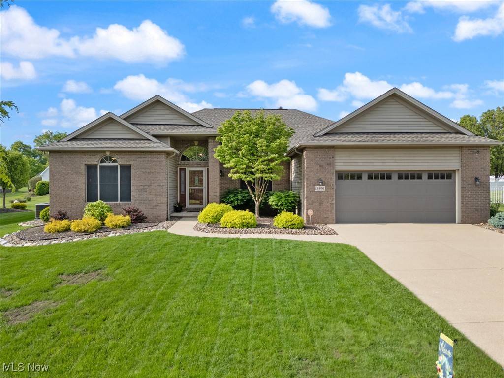 Strongsville, OH 44136,13596 Glenbrook DR