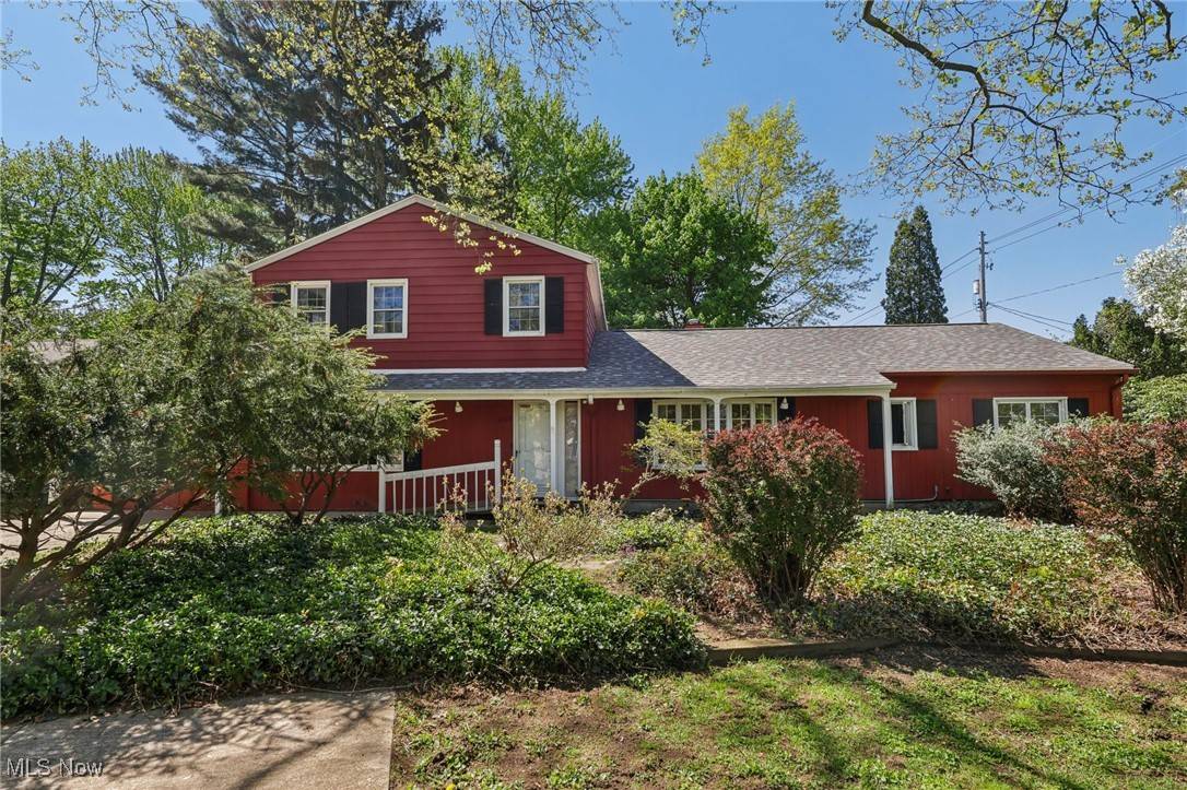 Madison, OH 44057,6008 Douglas DR