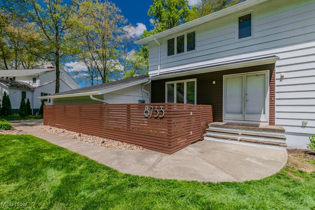 Chagrin Falls, OH 44023,8733 Lake Forest TRL