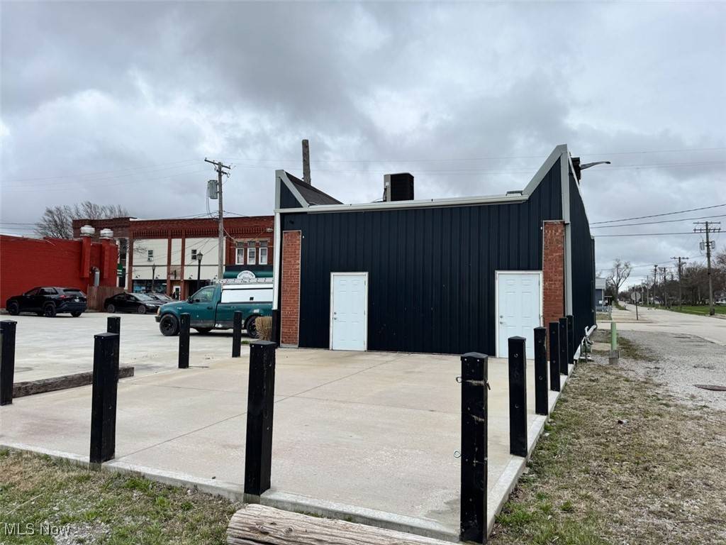 Conneaut, OH 44030,198 Park ST