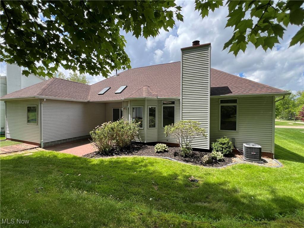 Tallmadge, OH 44278,1242 Glenoak DR