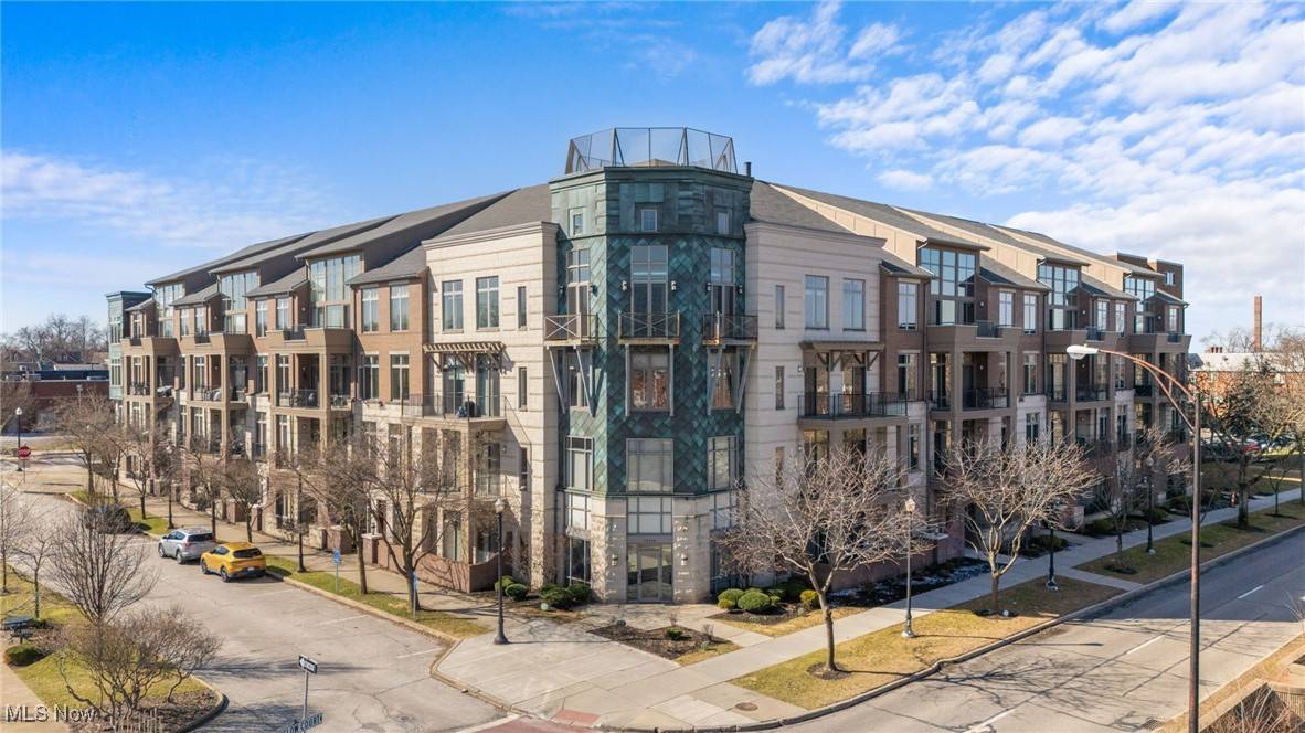 Shaker Heights, OH 44120,16800 Van Aken BLVD #310