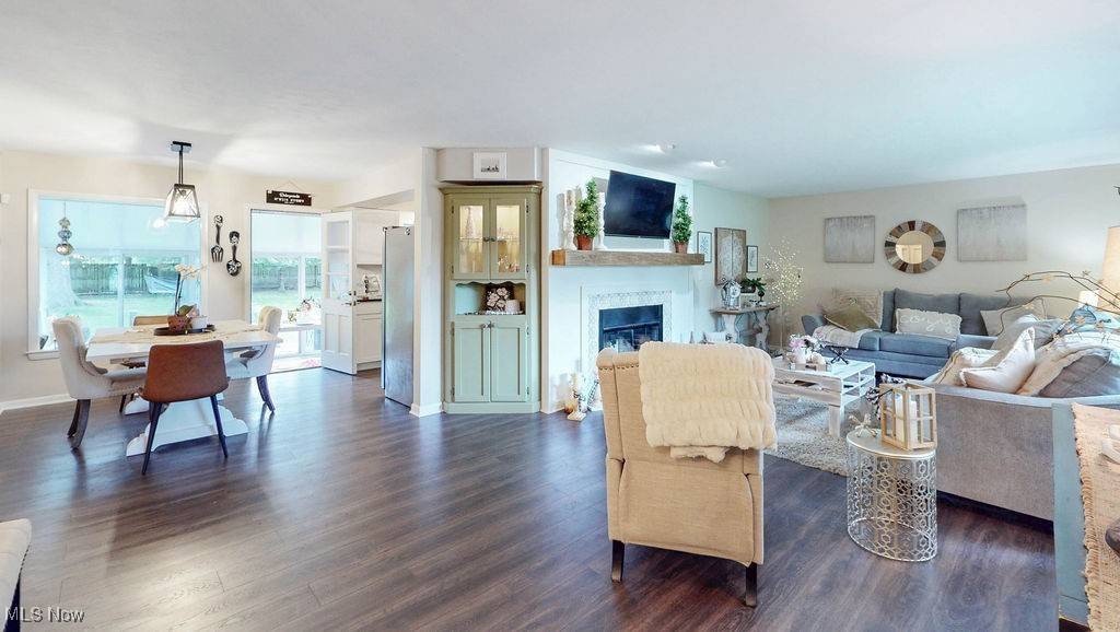 Northfield Center, OH 44067,8159 Cherry LN