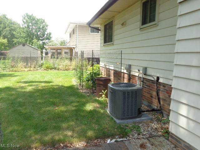 Parma, OH 44129,6417 Thoreau DR