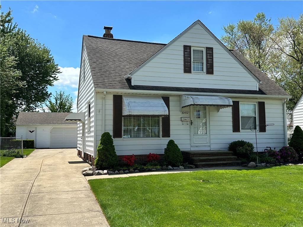 Willowick, OH 44095,30432 Mildred DR