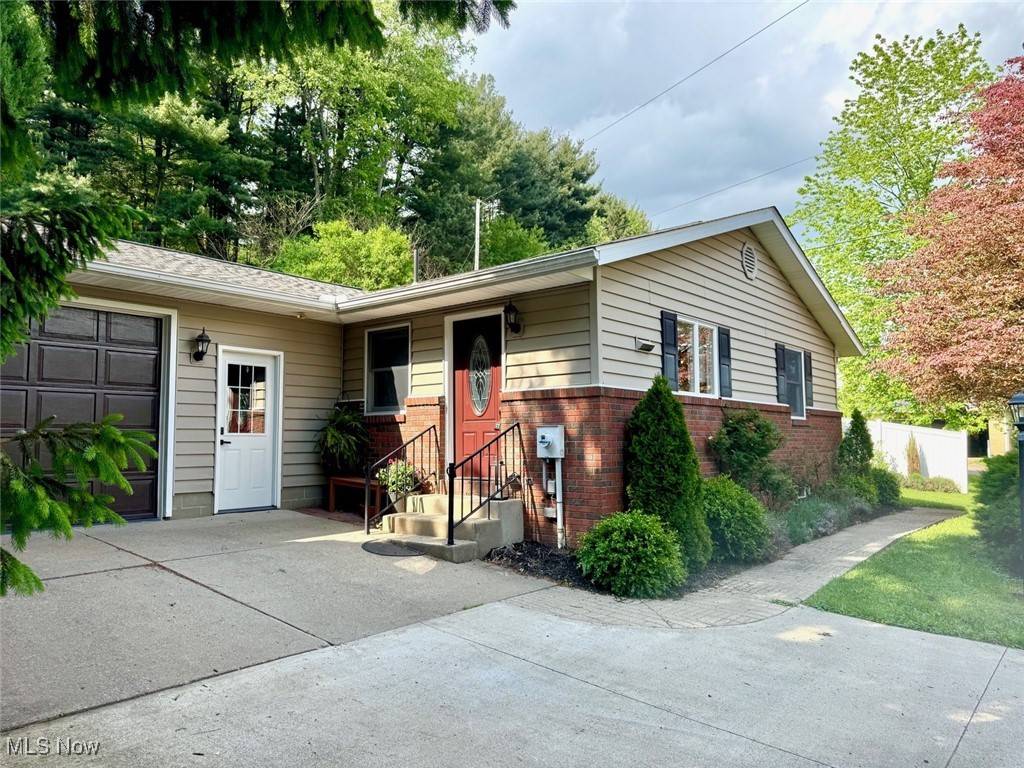 Bolivar, OH 44612,8524 Saint Peters Church RD NW