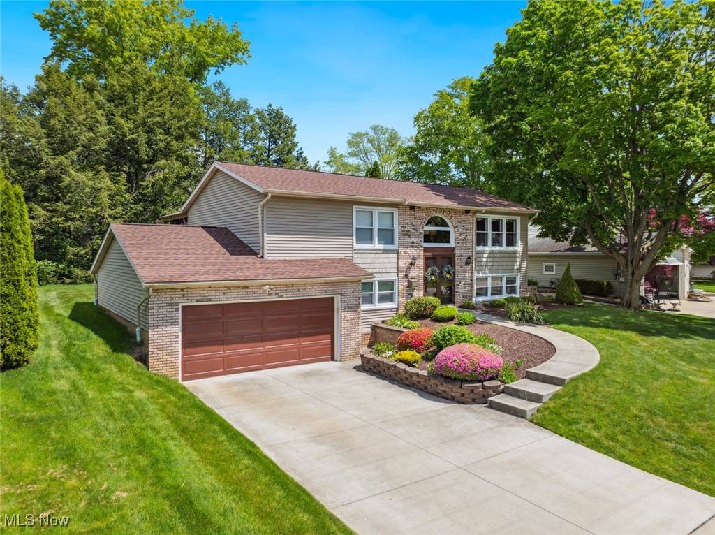 Amherst, OH 44001,795 Valley DR