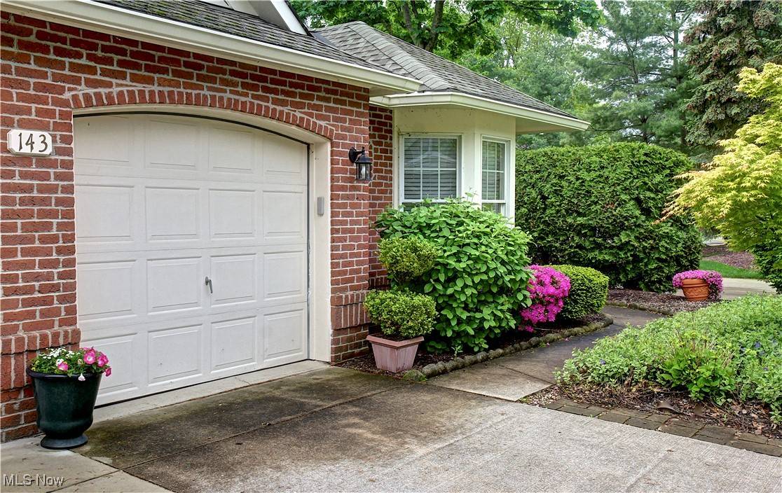 Avon Lake, OH 44012,401 Bounty WAY
