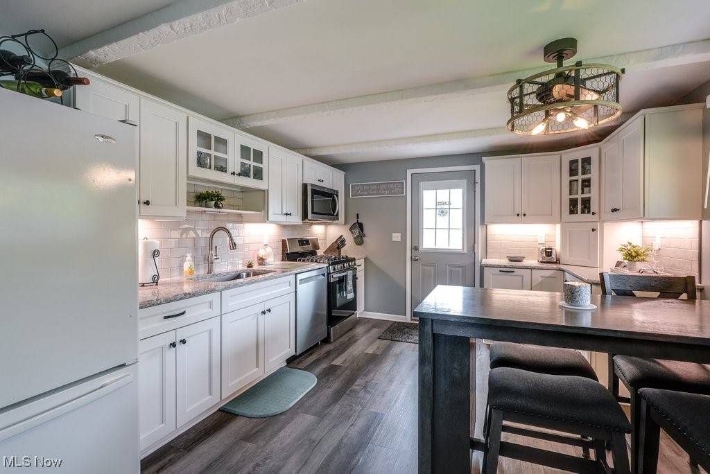 Munroe Falls, OH 44262,398 Cathy DR