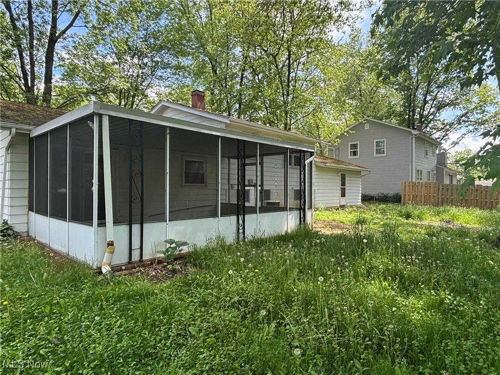 Youngstown, OH 44511,3913 Claridge DR