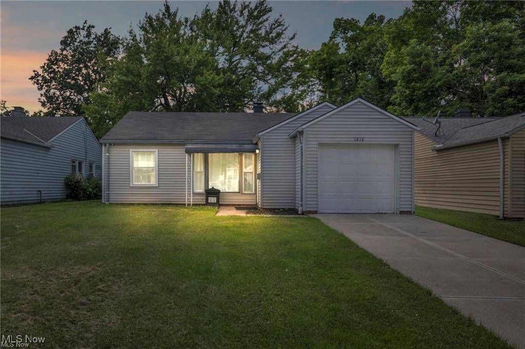 Mayfield Heights, OH 44124,1212 Eastwood AVE