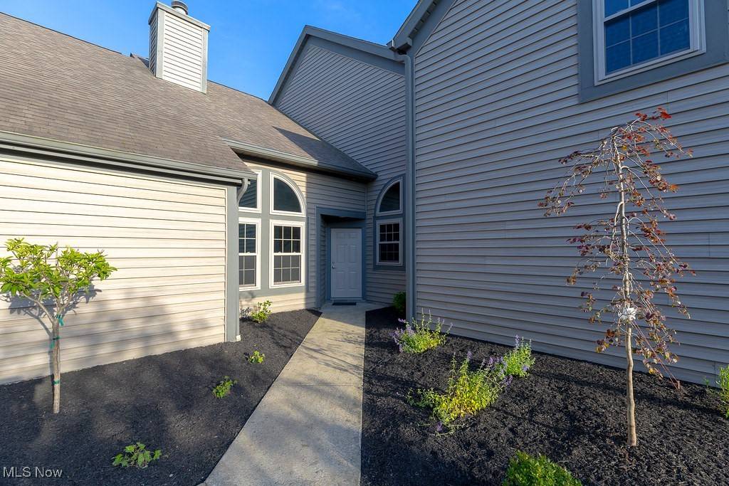 Columbiana, OH 44408,322 N Bayshore DR