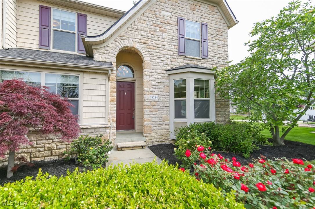 Avon, OH 44011,38784 Bradford LN