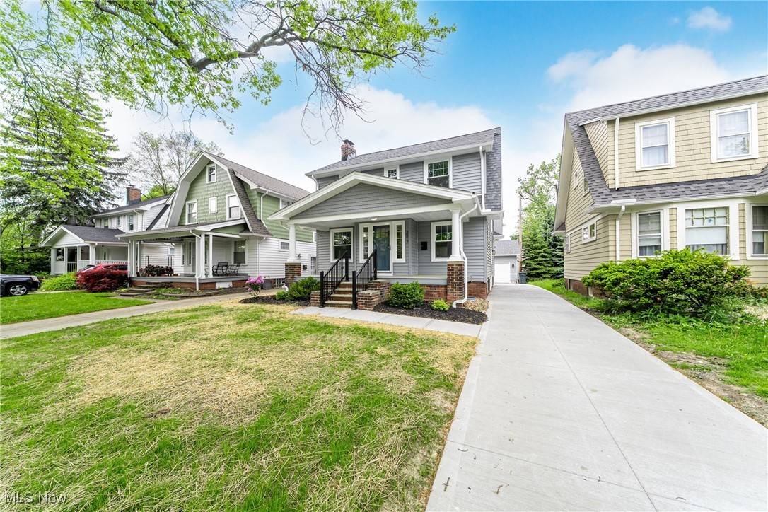 Cleveland Heights, OH 44121,3817 Summit Park RD