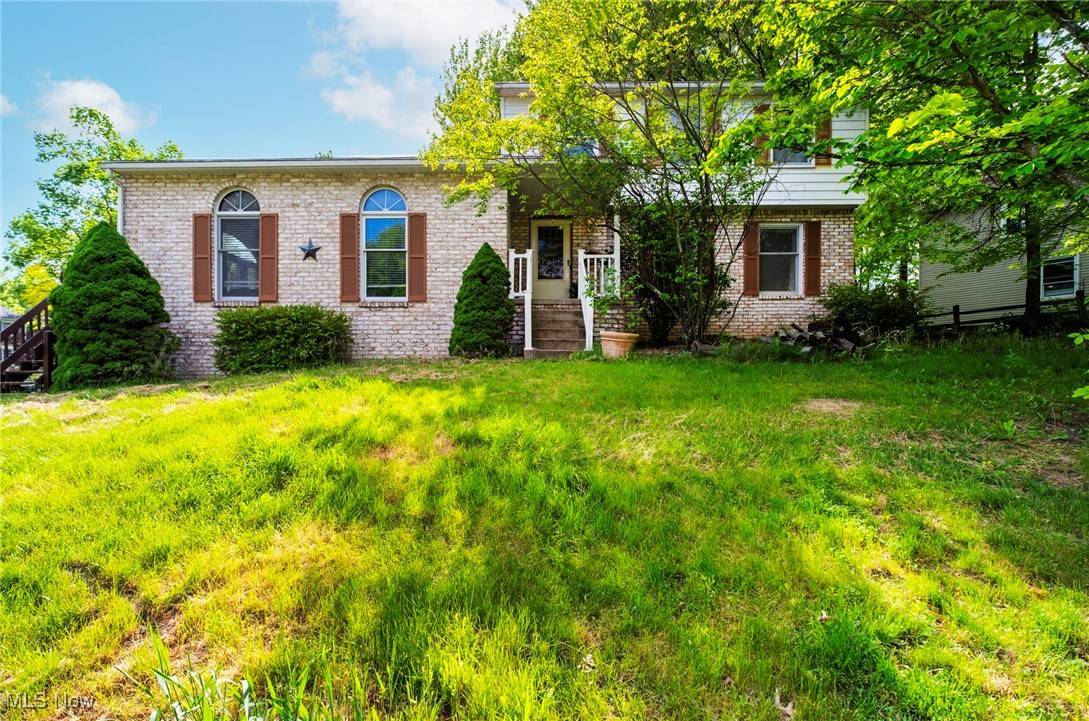 Canfield, OH 44406,500 Stoneybrook LN