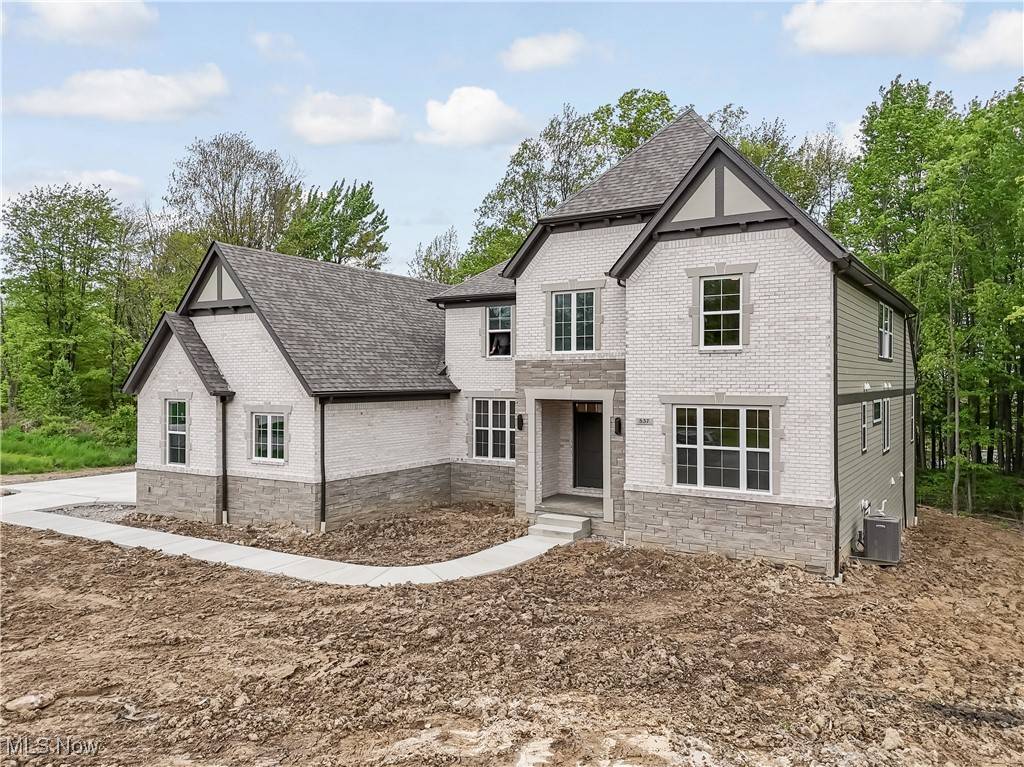 Solon, OH 44139,5070 Neptune OVAL