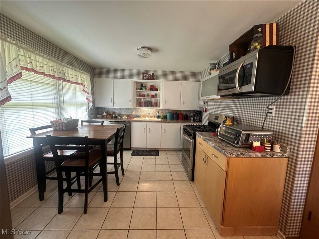 East Liverpool, OH 43920,567 Westfield RD