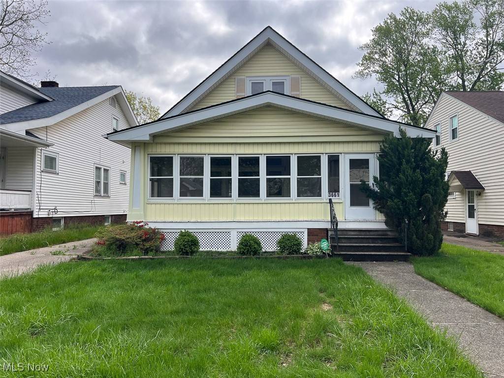 Cleveland, OH 44111,3661 W 134th ST