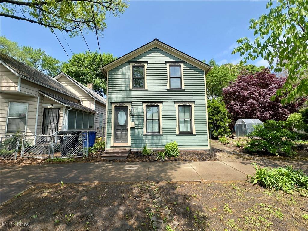 Cleveland, OH 44113,3504 Whitman AVE