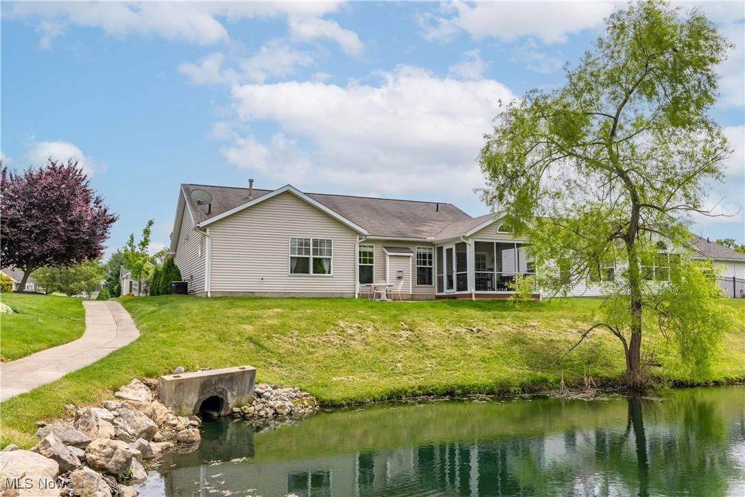 North Canton, OH 44720,365 Brookpoint ST NW