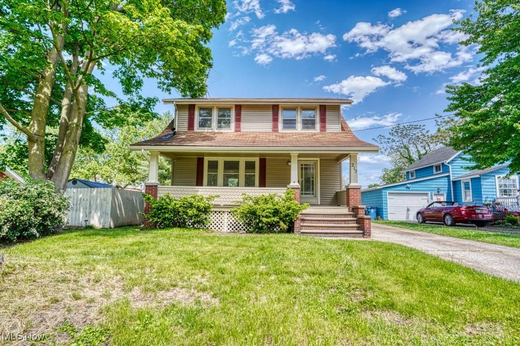 Lorain, OH 44052,215 Maine AVE