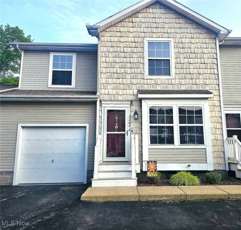 Cortland, OH 44410,3204 Deer TRL #A