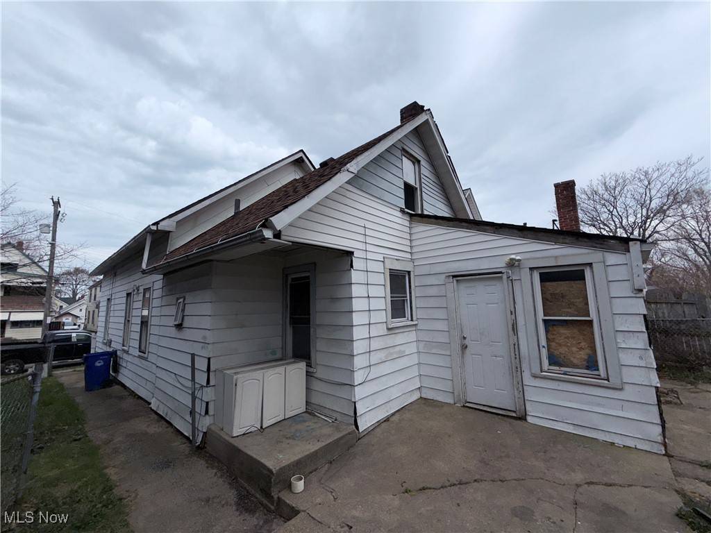 Cleveland, OH 44109,3715 Newark AVE