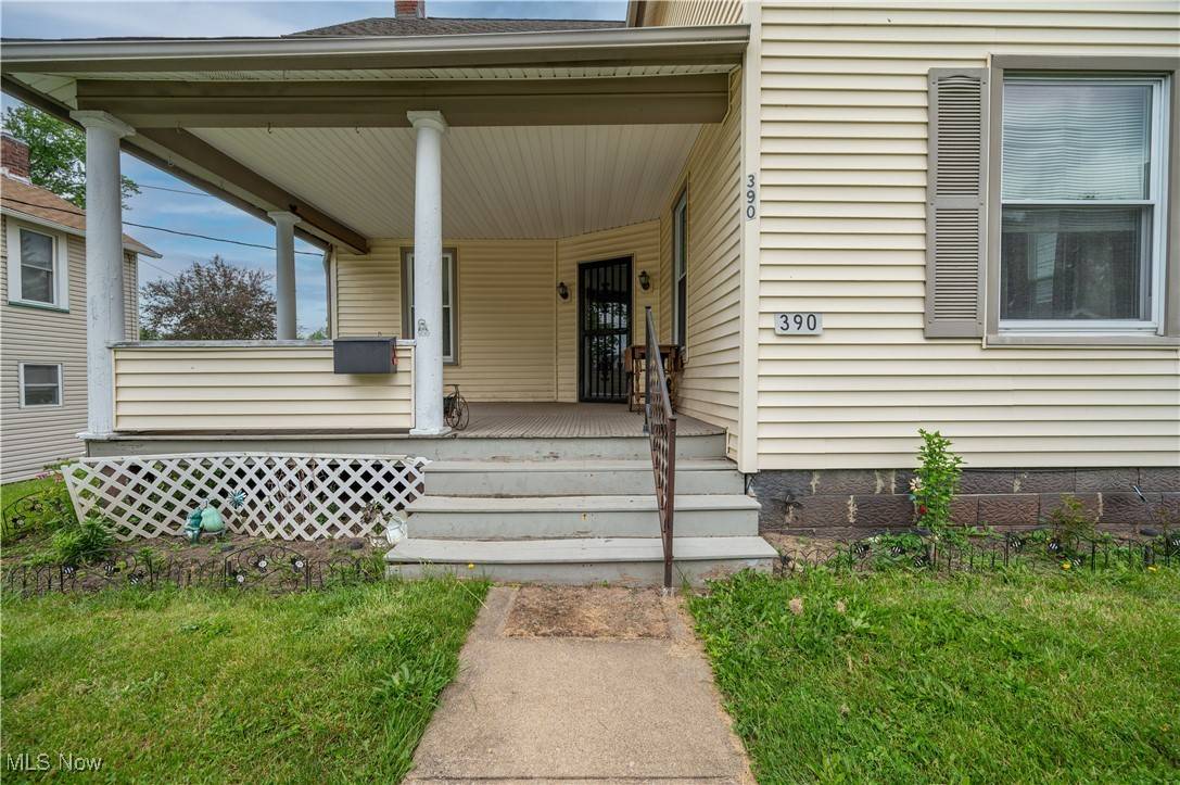 East Palestine, OH 44413,390 E Clark ST