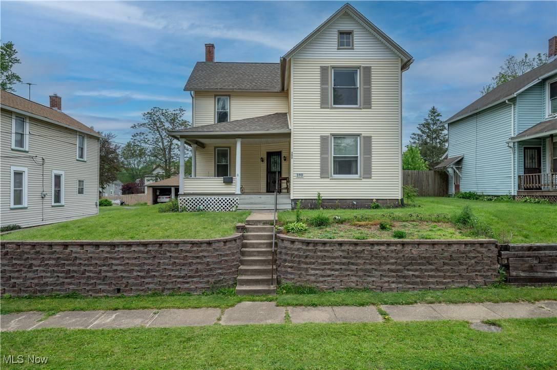East Palestine, OH 44413,390 E Clark ST