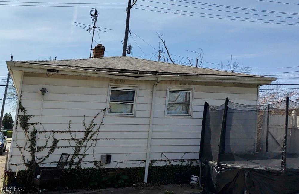 Cleveland, OH 44128,4549 Lee RD