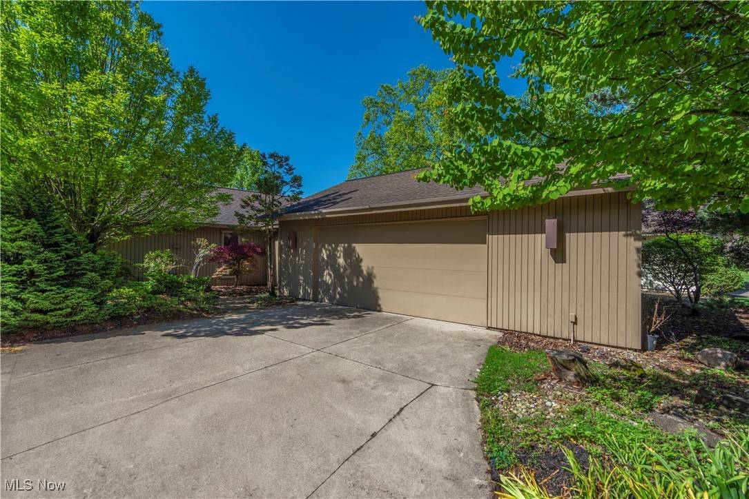 North Ridgeville, OH 44039,32715 Bridgestone DR