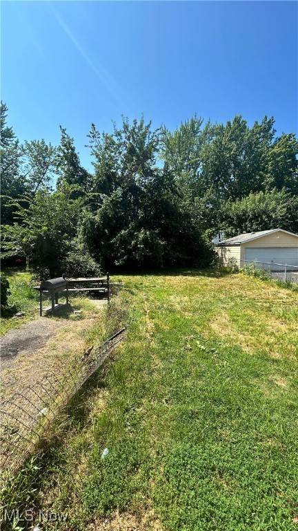 Cleveland, OH 44112,1724 Cliffview RD