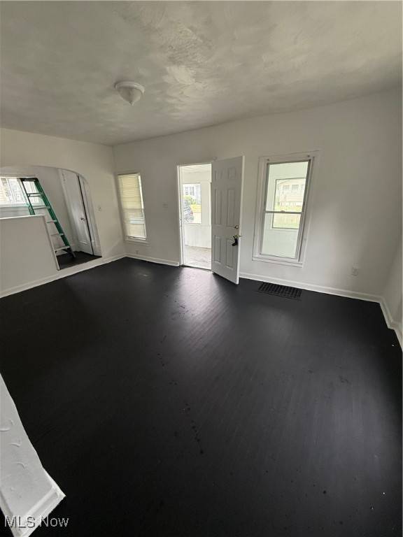Akron, OH 44306,1057 Joy AVE