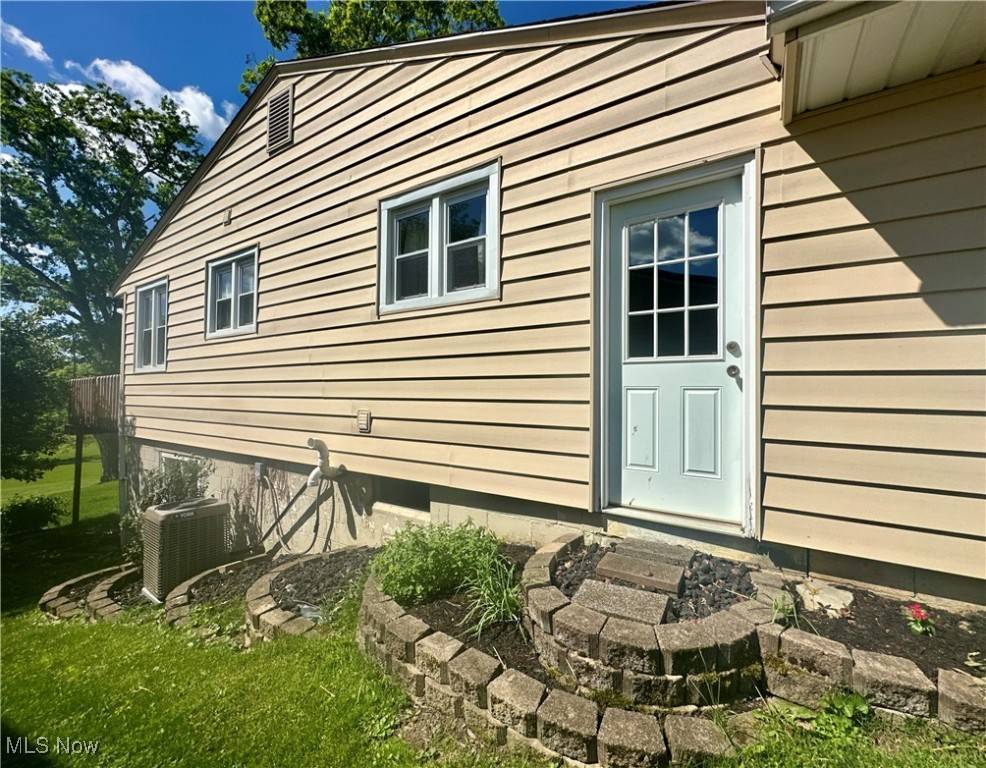Parkersburg, WV 26104,3466 Roseland AVE