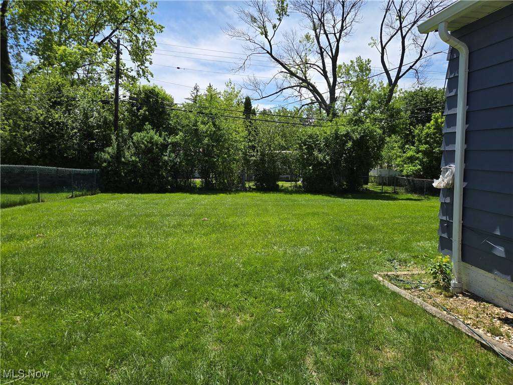 Warrensville Heights, OH 44128,24520 Berrimore LN