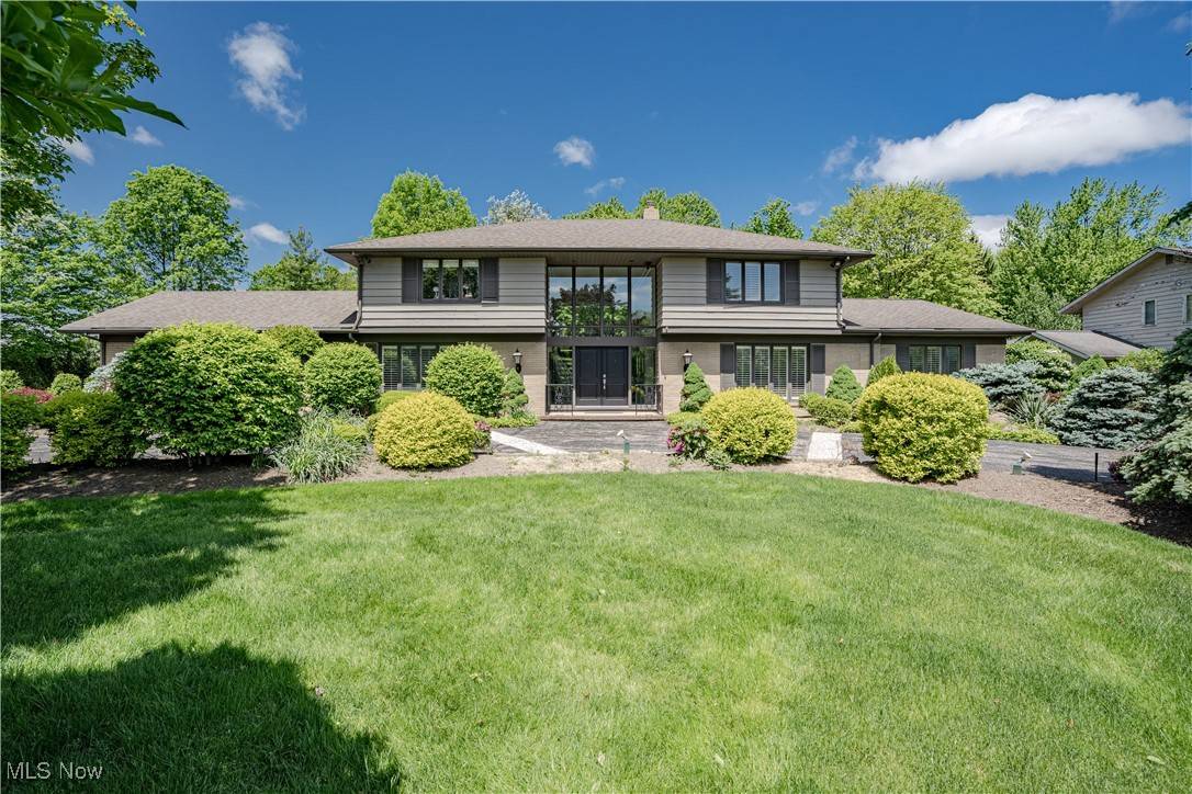 Pepper Pike, OH 44124,30699 Gates Mills BLVD