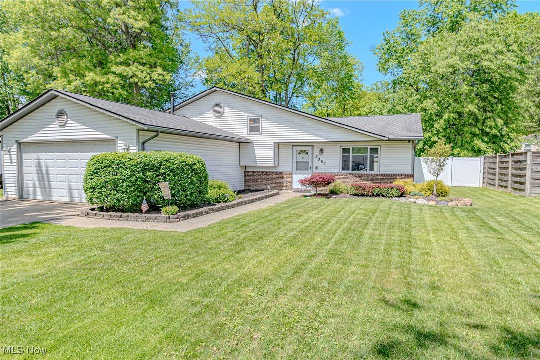 Brunswick, OH 44212,3967 Buckingham DR