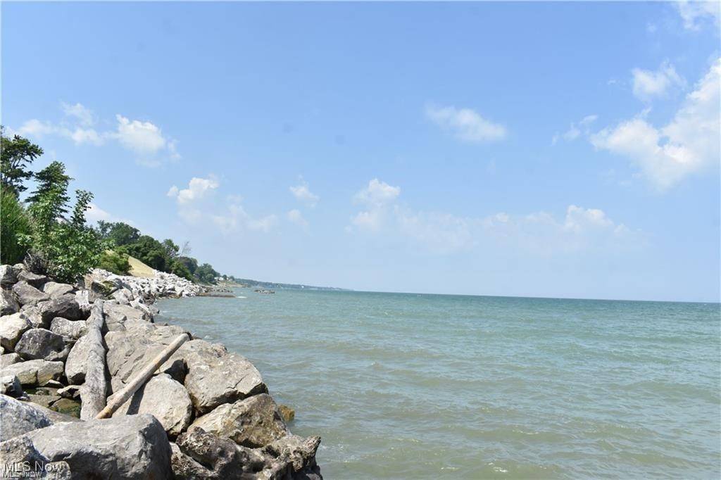 Ashtabula, OH 44004,5919 Lake RD W #30