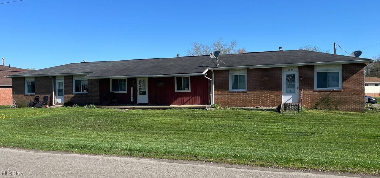 Louisville, OH 44641,407 Beechwood ST