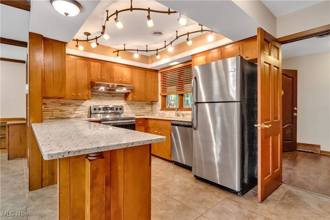 Strongsville, OH 44149,19654 Tanbark LN