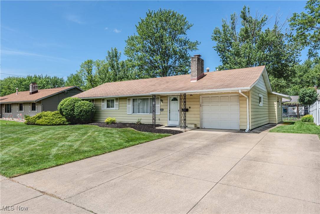 Berea, OH 44017,142 Meadow DR