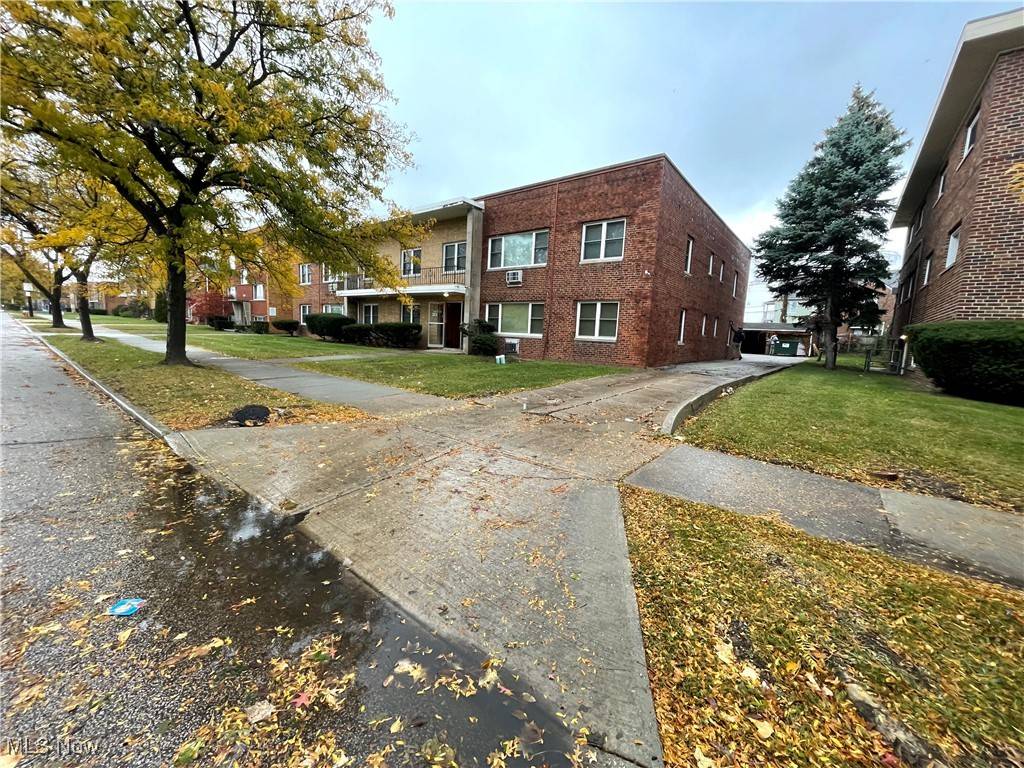 Cleveland, OH 44119,17808 Lake Shore BLVD