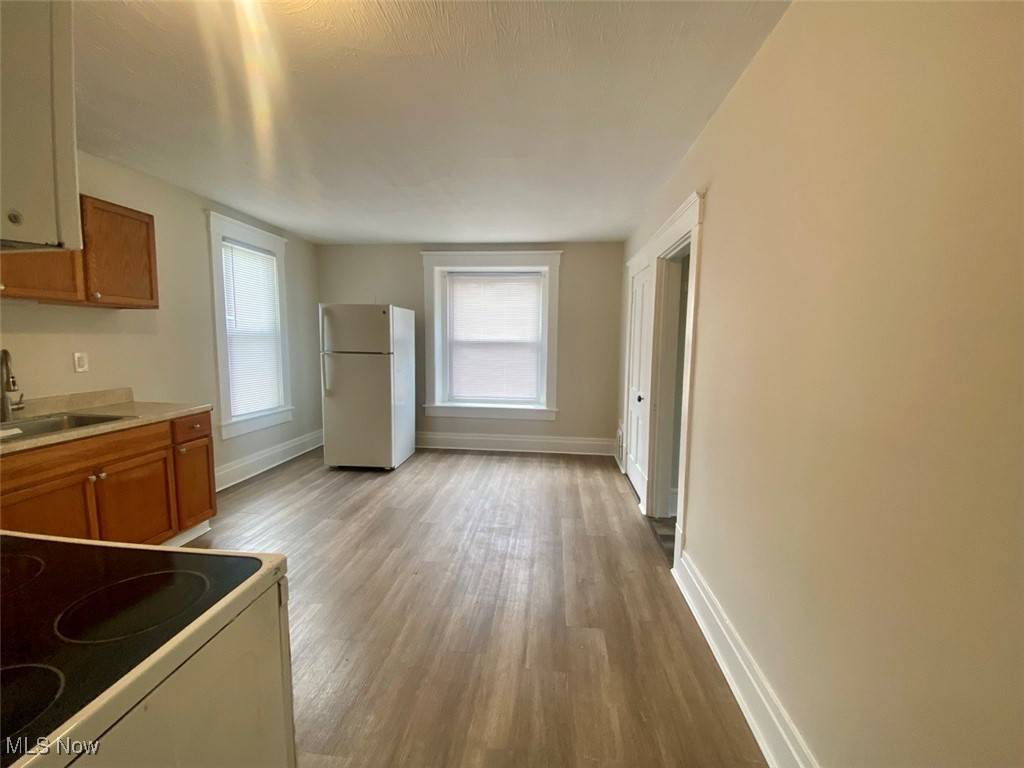 Akron, OH 44302,69 Oakdale AVE #2