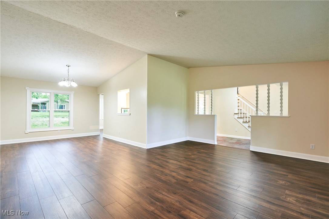 Akron, OH 44333,2635 Martin RD
